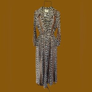 1960’s Butterfield 8 Petite Leopard Print Dressing Gown
